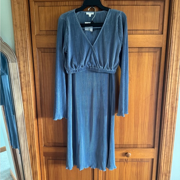 2 piece set - Picture 2 of 11